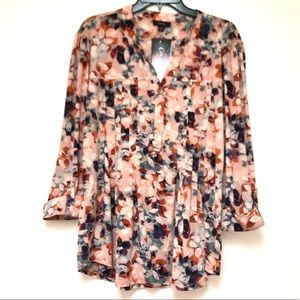 NWT Cocomo Floral Roll Sleeve Blouse